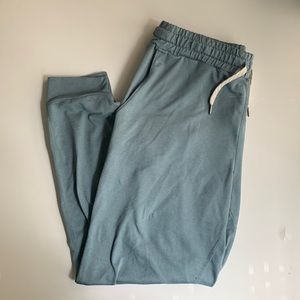 Vuori Performance Joggers